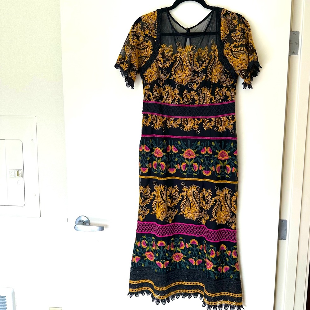 Anthropology Embroidered Dress Short Sleeve